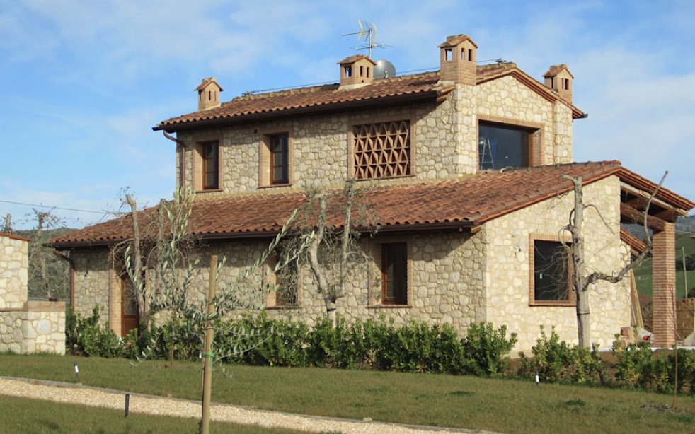 rivestimento in pietra rustica toscana umbria lazio costi e prezzo pietraonline
