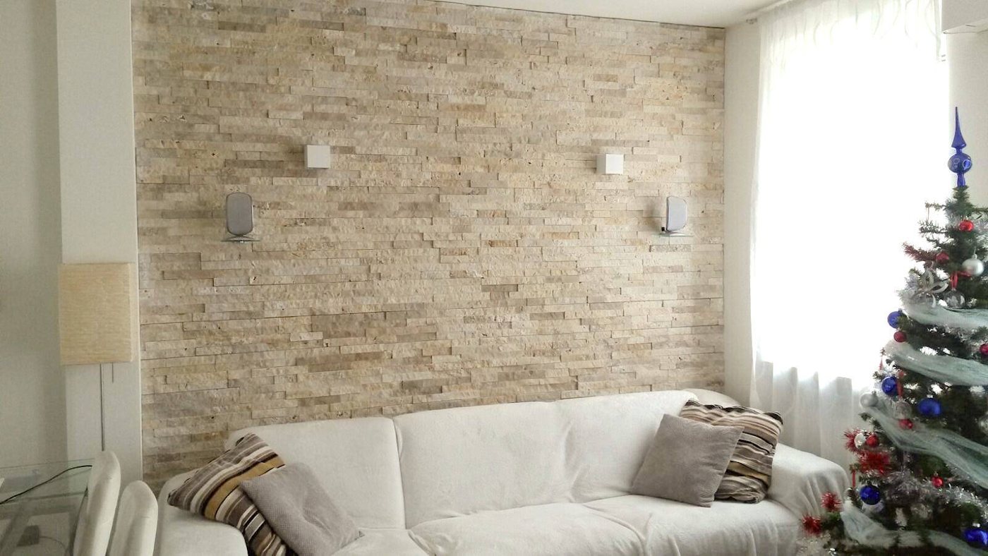 Rivestimento in travertino in un ambiente interno Pietrarredo